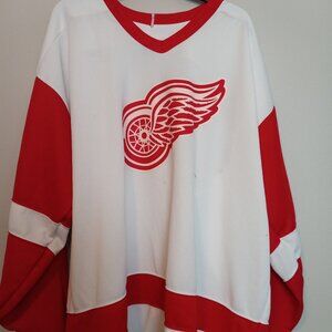 Vintage Detroit Red Wings white CCM Made in Canada hockey jersey XXL